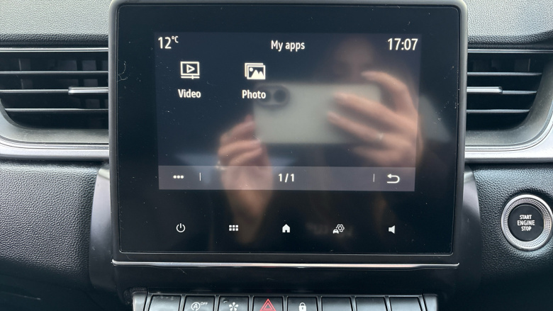 Renault Captur 1.3 TCE 130 BOSE Launch Edition 5dr Petrol Hatchback